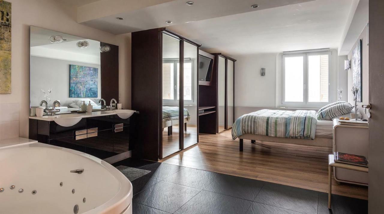 Le Notre Dame - Luxury Apartment With Seine View Paris Bagian luar foto
