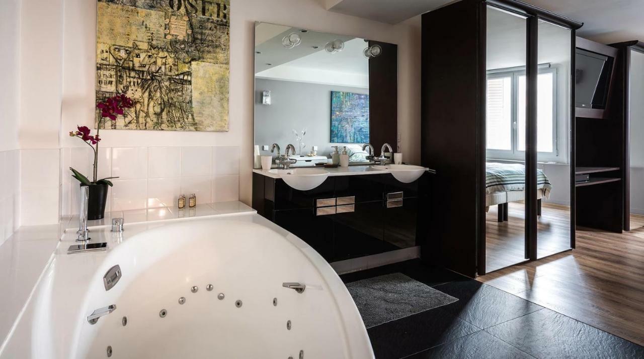 Le Notre Dame - Luxury Apartment With Seine View Paris Bagian luar foto